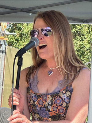 Stacy Cushing McClure, Eddy Roswell & Phantom Ranch, photo by Shiela ST